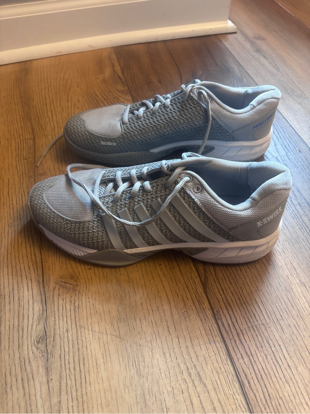 K-Swiss Men's Grey Training Sneaker - Picture 2 of 6